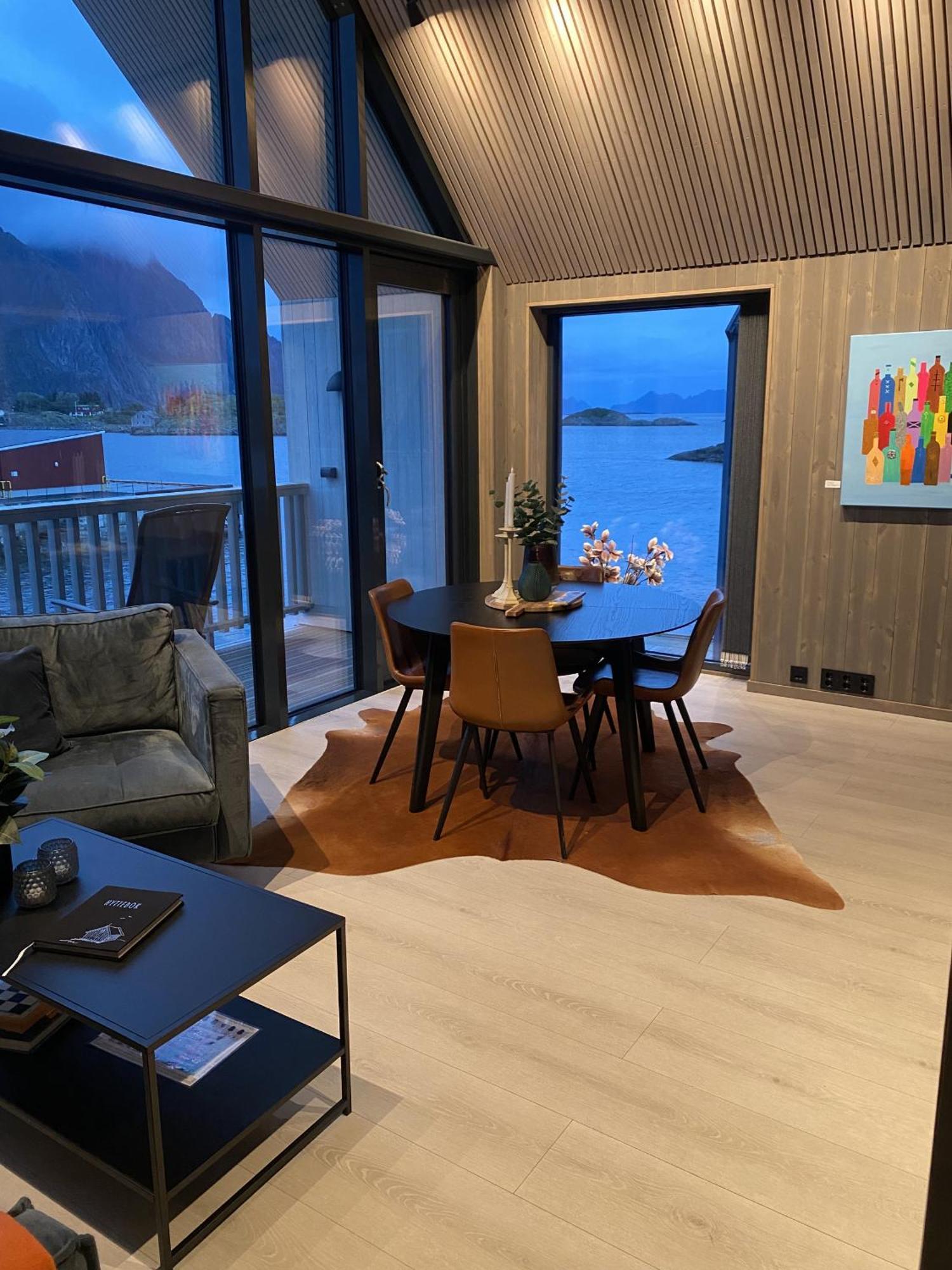 Ny Leilighet I Henningsvaer! Luaran gambar